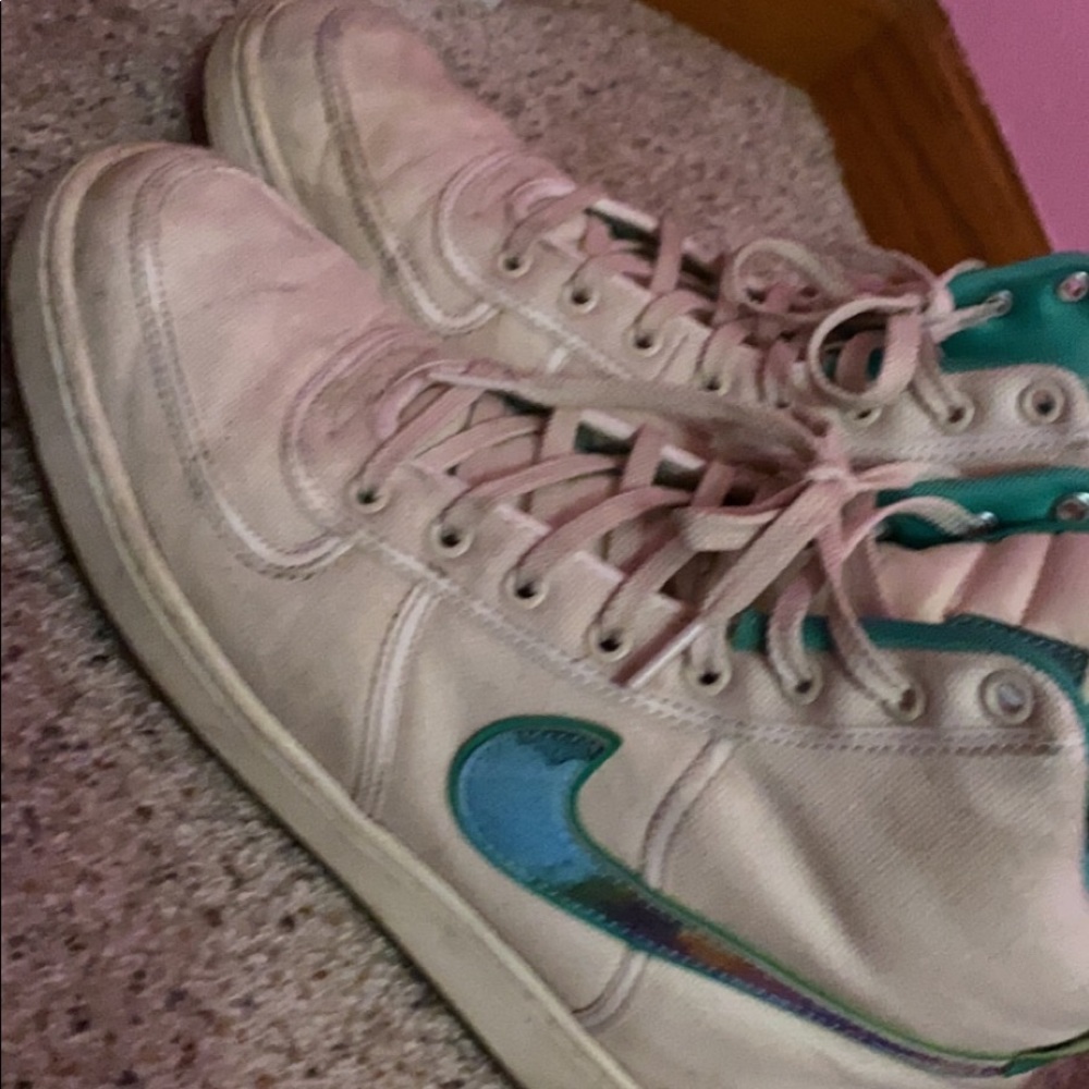 Nike shoes